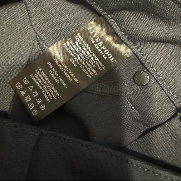 Liverpool Dark Night Stretchy Legging Pants Size 2/26P - Picture 7 of 13